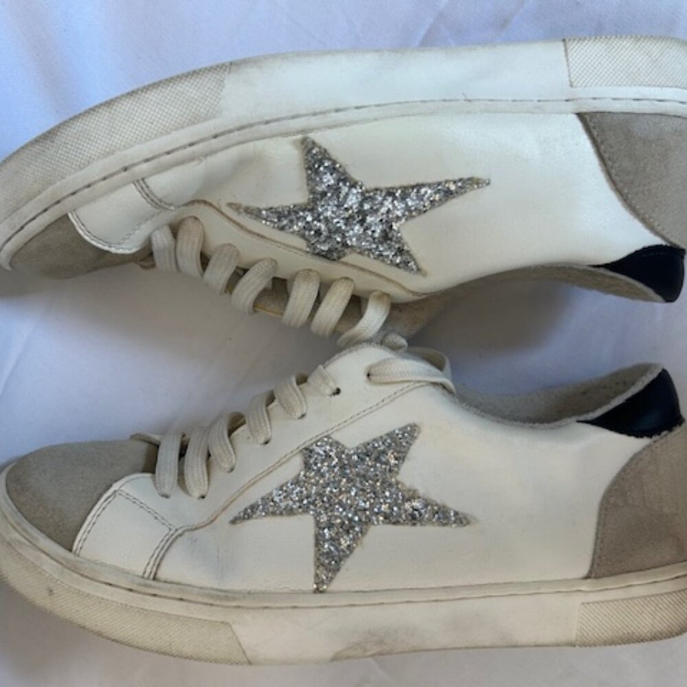 Steve Madden Star Sneakers White Silver Glitter Women’s Size 9 Fashion Casual